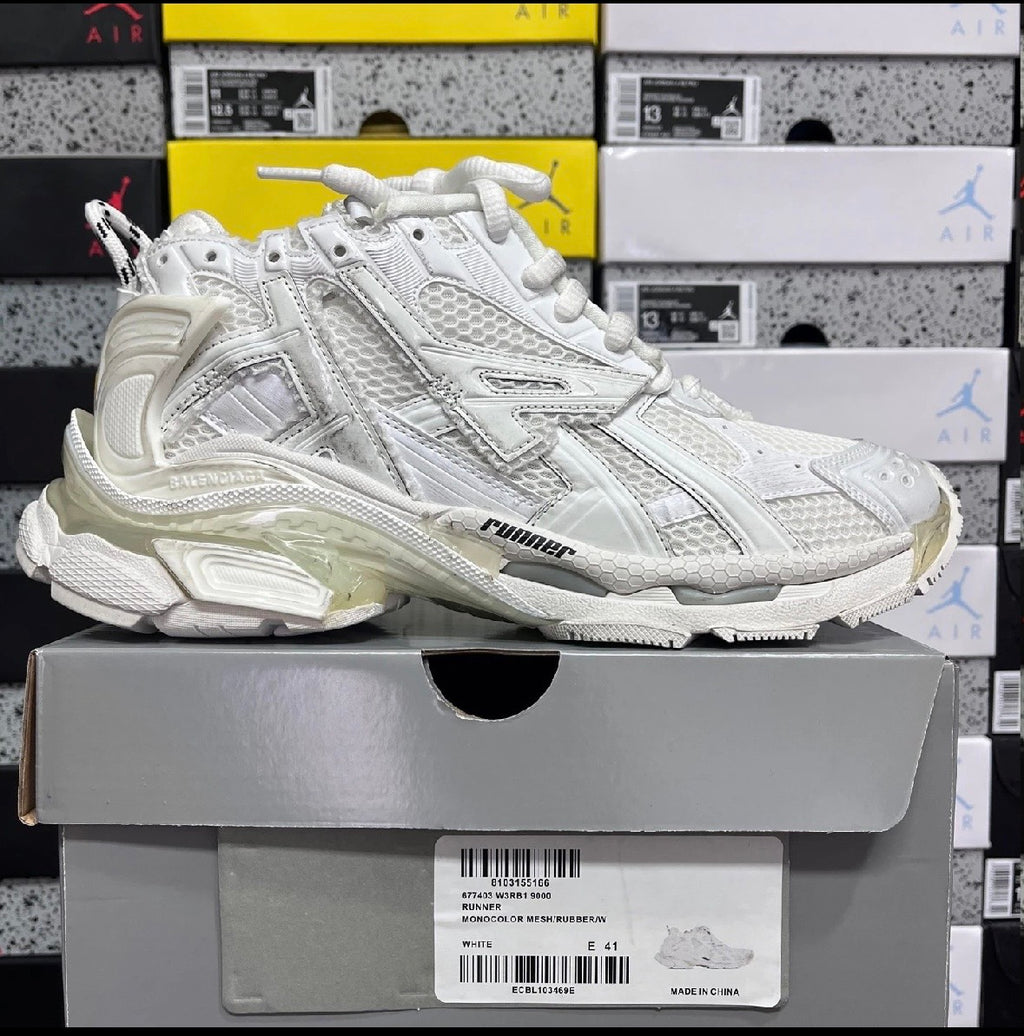 Balenciaga runner
