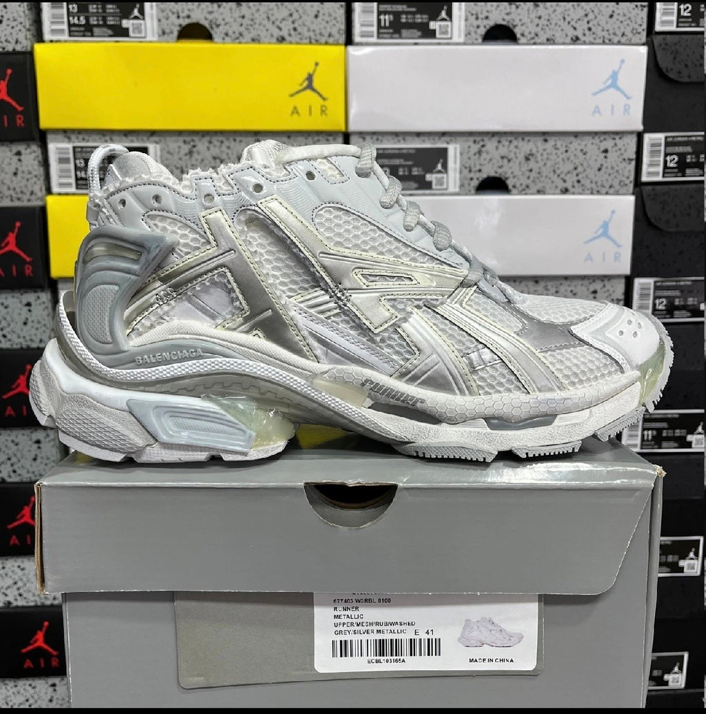 Balenciaga runner